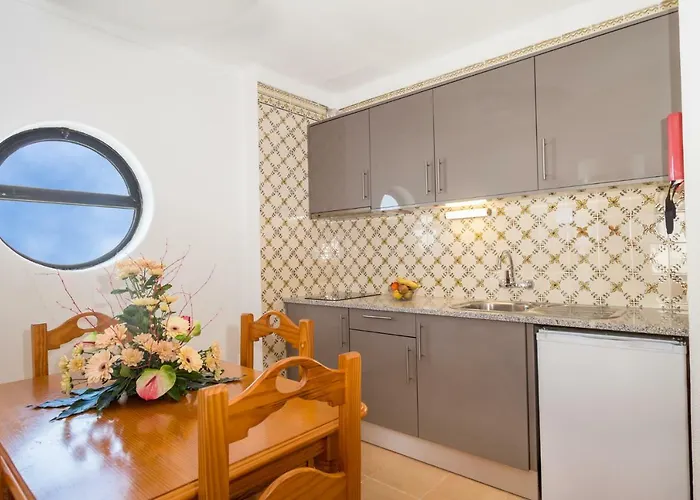 Aparthotel Mirachoro Da Rocha Portimao